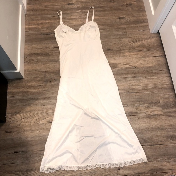 vtg Lace Trimmed Long Nightgown Slip Ribbon Straps Front Slit Sz Small - Picture 2 of 9